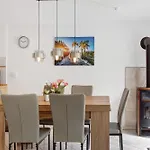 Zeller Apartment *